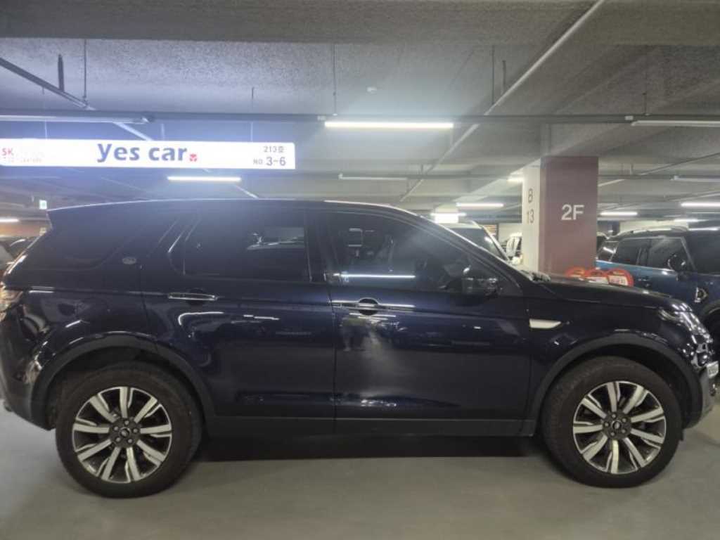 Land Rover Discovery Sports - Vista 3
