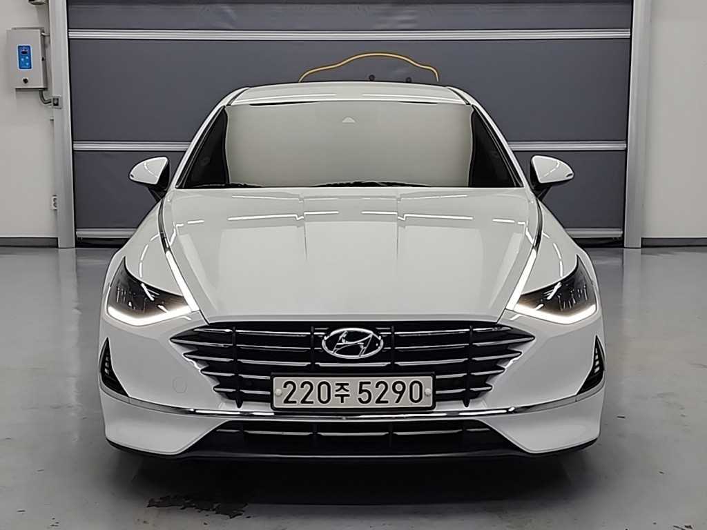 HYUNDAI Sonata - Vista 2