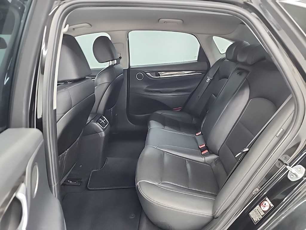 HYUNDAI Grandeur - Vista 12