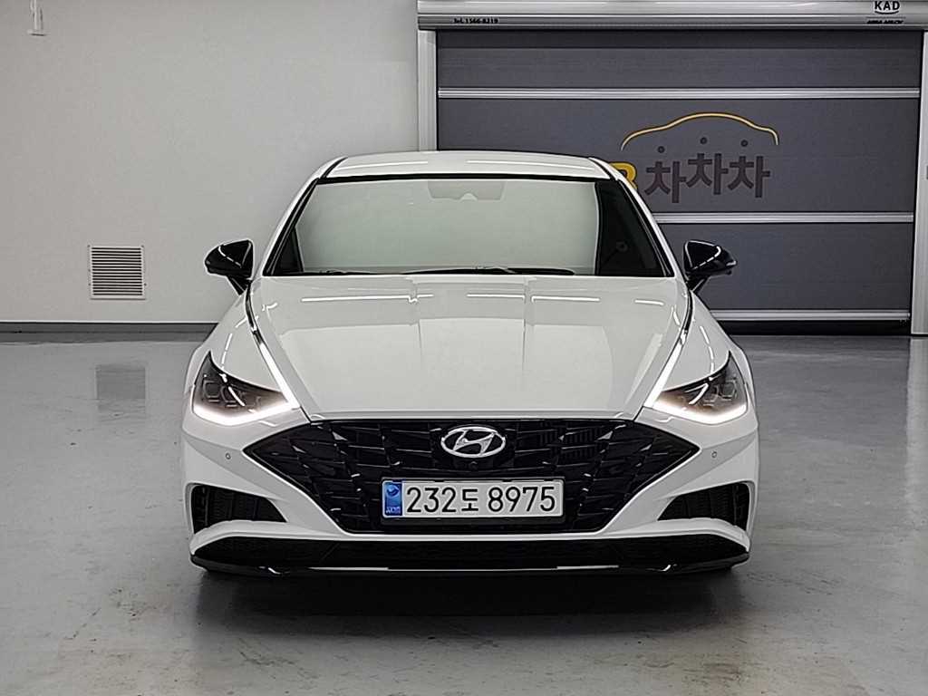 HYUNDAI Sonata - Vista 2