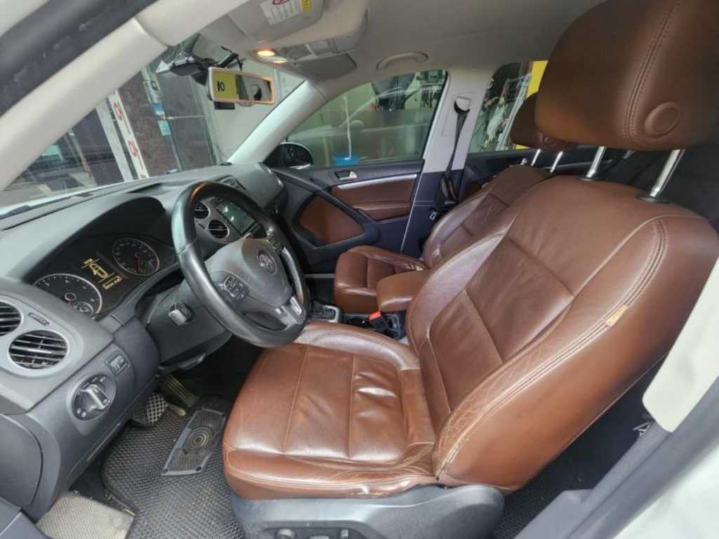 Volkswagen Tiguan - Vista 4