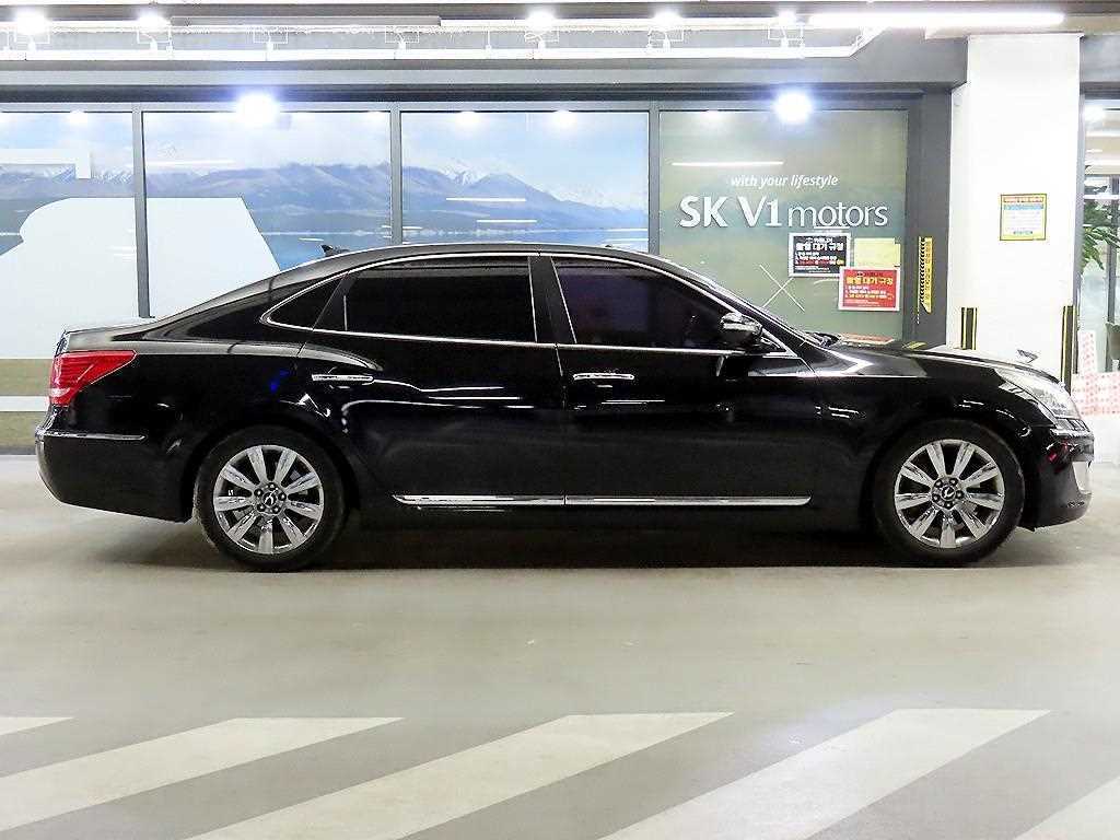 HYUNDAI Equus - Vista 3