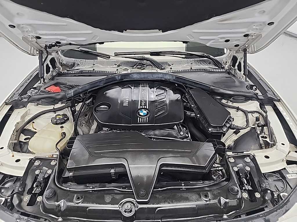 BMW 4 Series - Vista 5