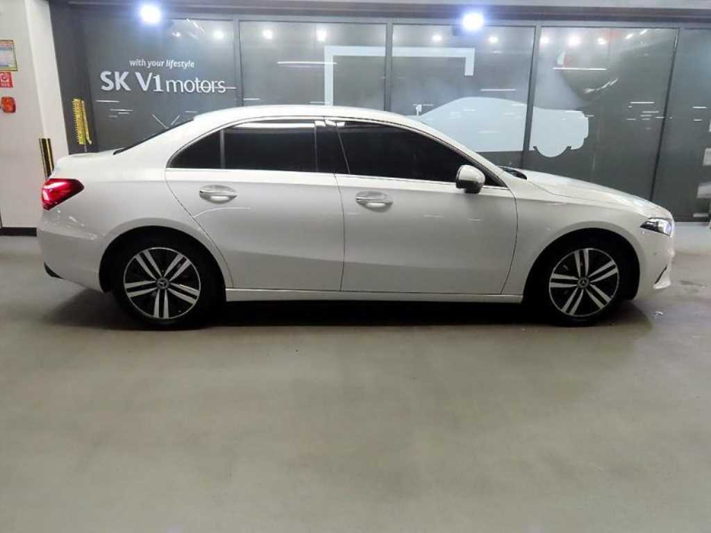Mercedes Benz A Class - Vista 3