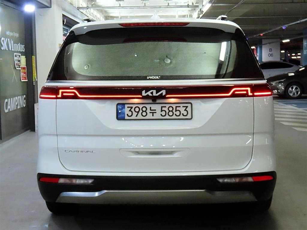 KIA Carnival - Vista 5