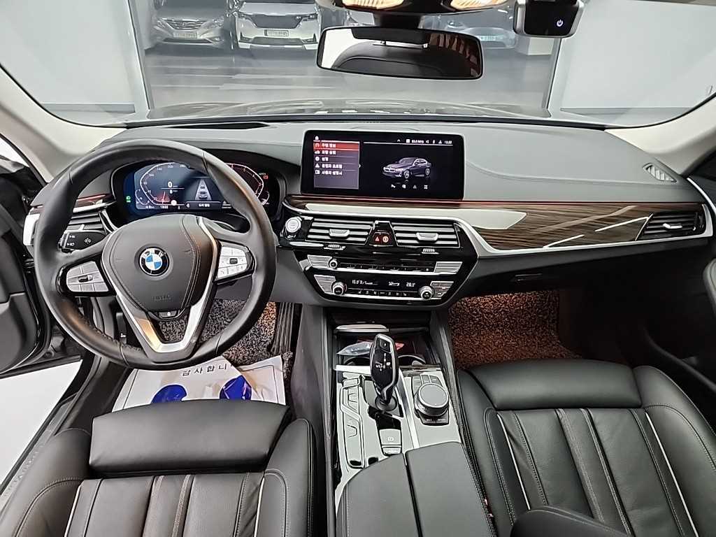 BMW 5 Series - Vista 7