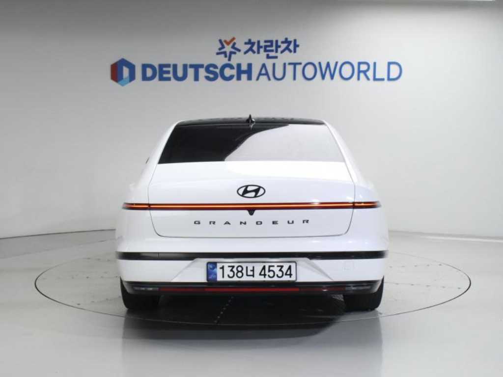 HYUNDAI Grandeur - Vista 4