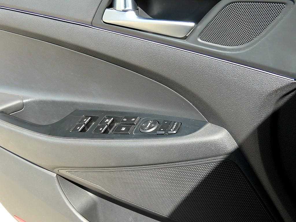 HYUNDAI Tucson - Vista 11