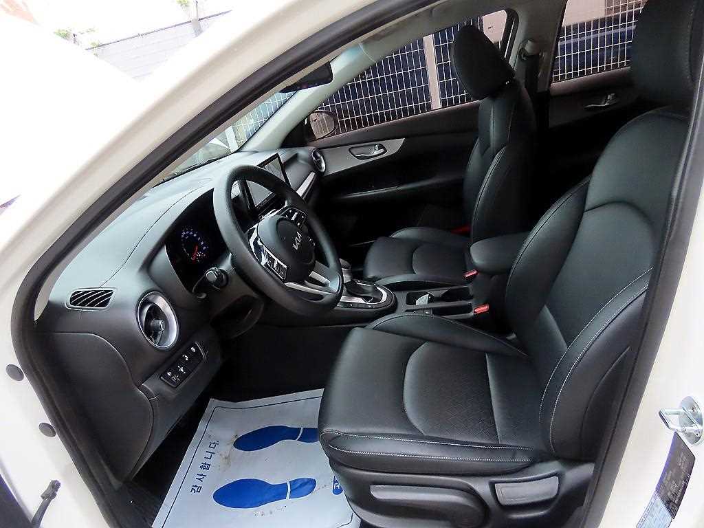 KIA K3 - Vista 5