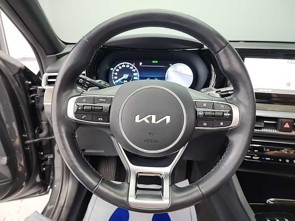 KIA K5 - Vista 9