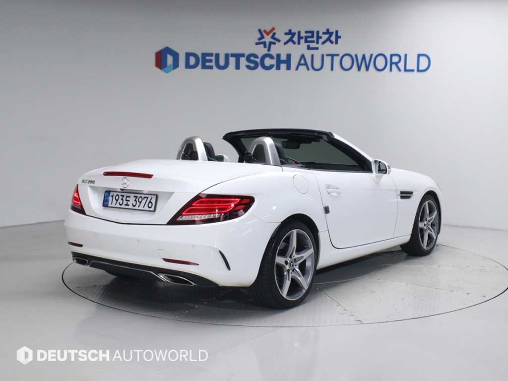 Mercedes Benz SLC Class - Vista 2