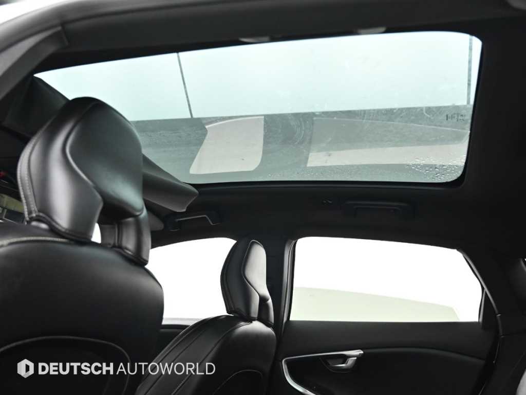 Volvo V40 2016 - Importación desde Corea - HF Imports Iquique - Foto 18