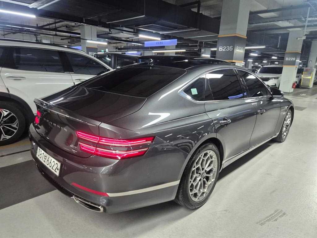 Genesis G80 - Vista 3