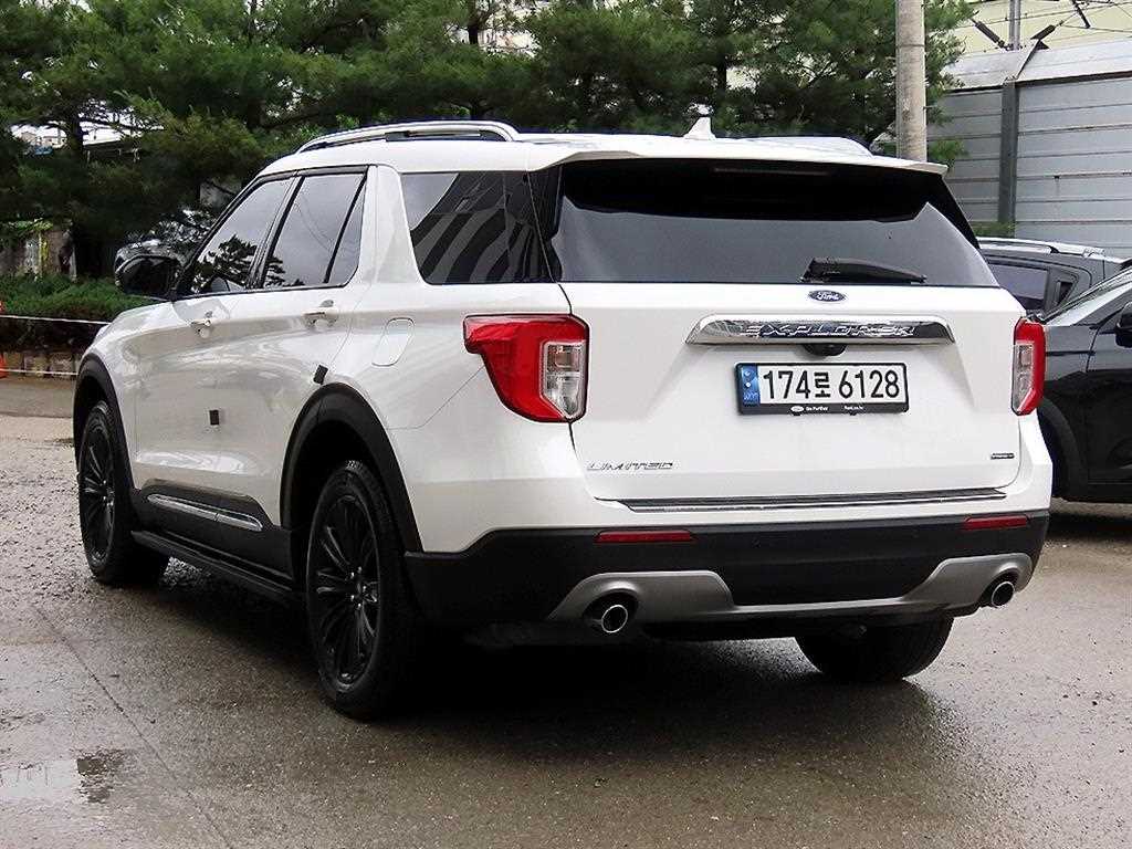 Ford Explorer - Vista 3