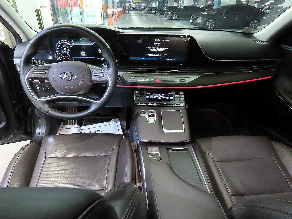 HYUNDAI Grandeur - Vista 10
