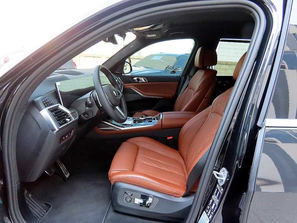 BMW X7 - Vista 5
