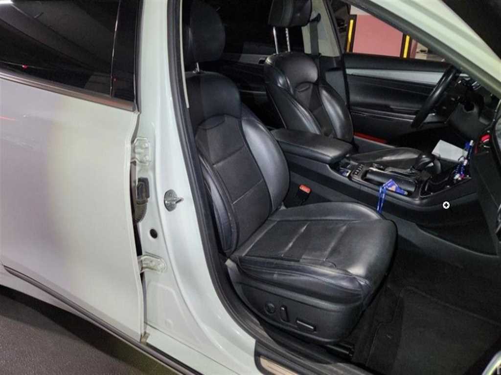 HYUNDAI Grandeur - Vista 10