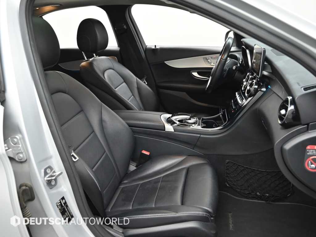 Mercedes Benz C Class - Vista 10