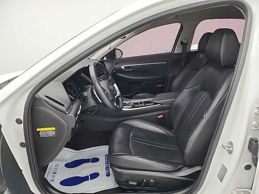 HYUNDAI Sonata - Vista 11