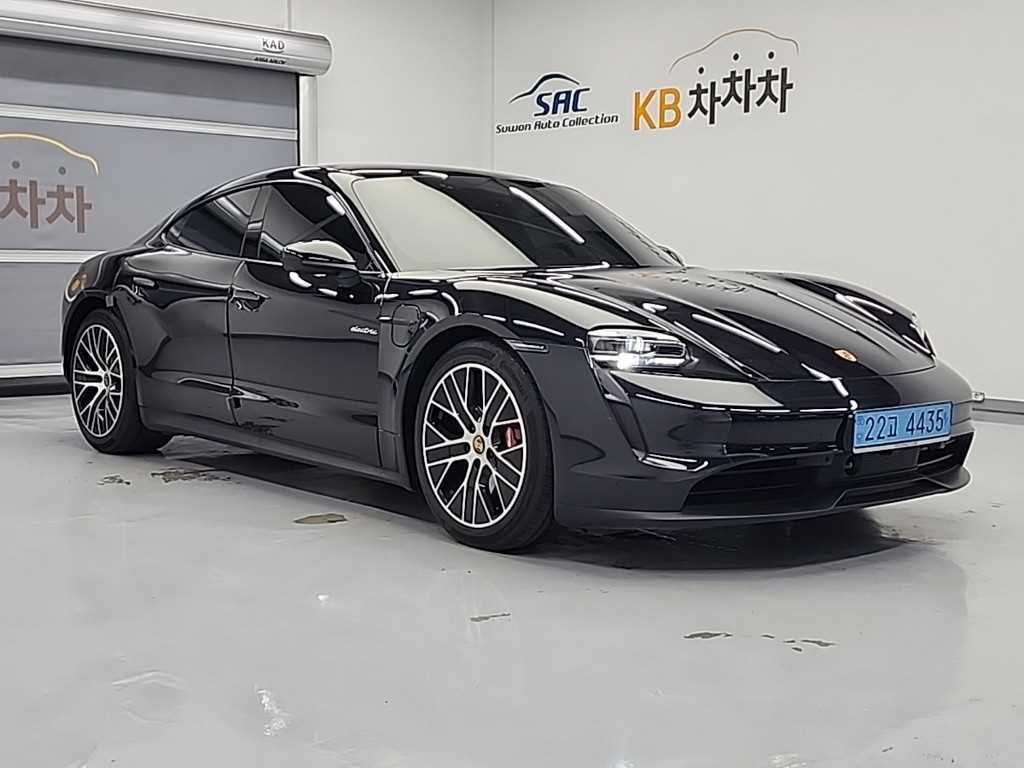 Porsche Taycan - Vista 4