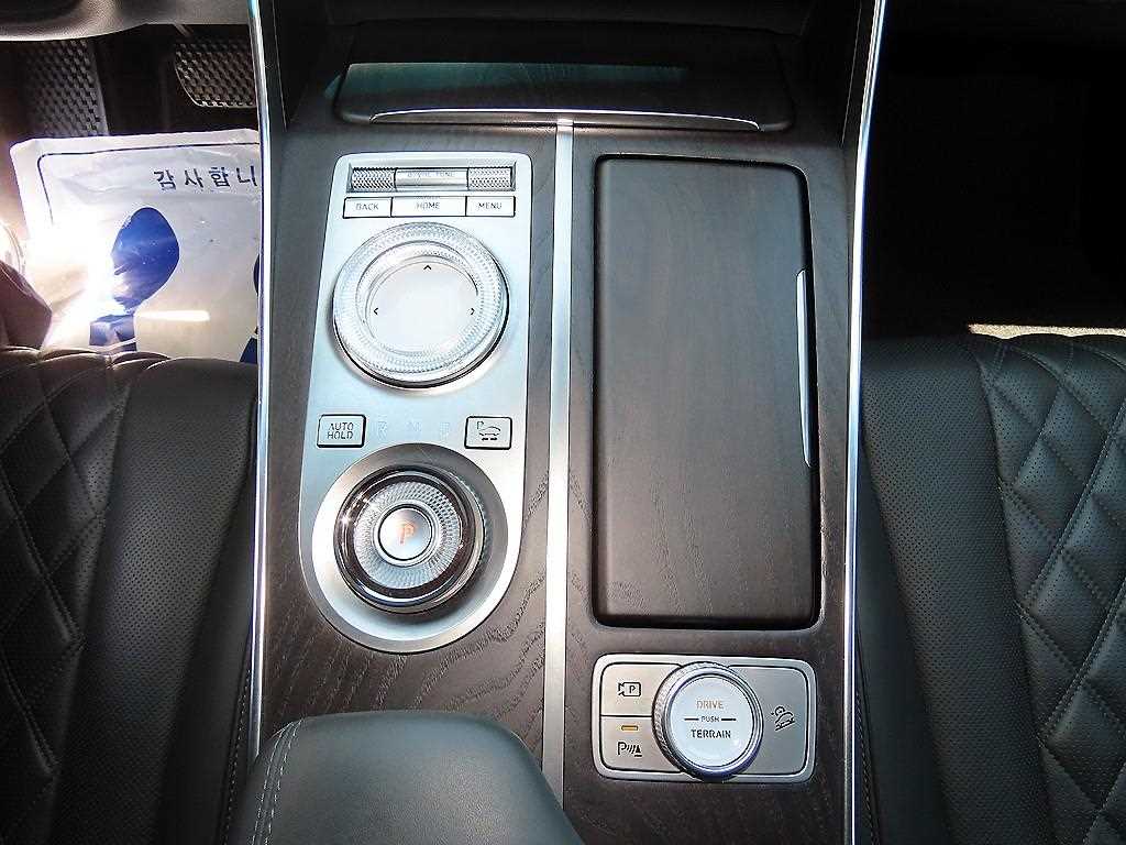 Genesis GV80 - Vista 11