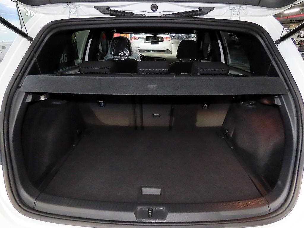 Volkswagen Golf 2016 Blanco - Importación desde Corea - HF Imports Iquique - Foto 17