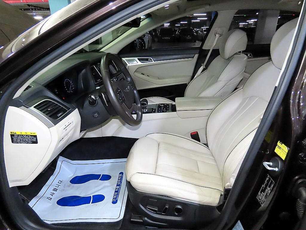 Genesis G80 - Vista 6