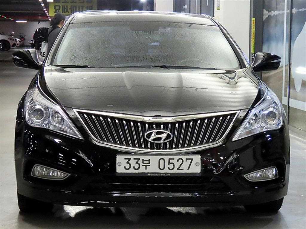 HYUNDAI Grandeur - Vista 2