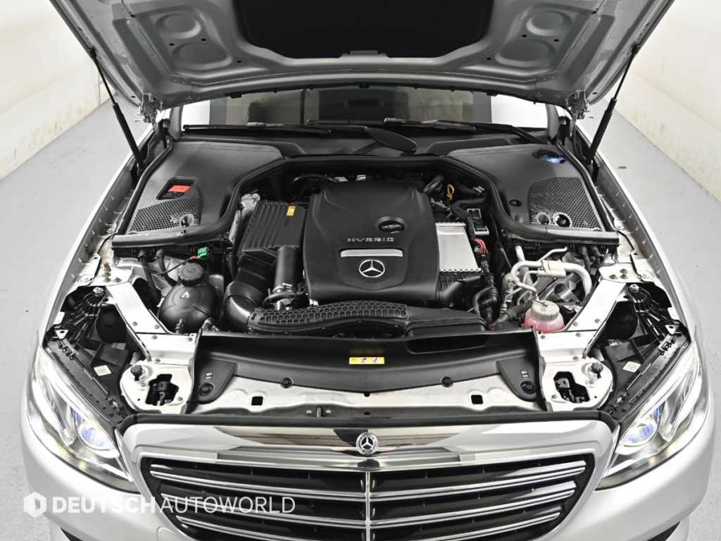 Mercedes Benz E class - Vista 7