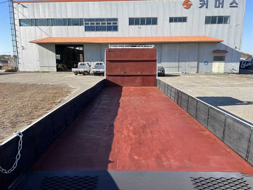 medium and large cargo Cargo - Vista 9