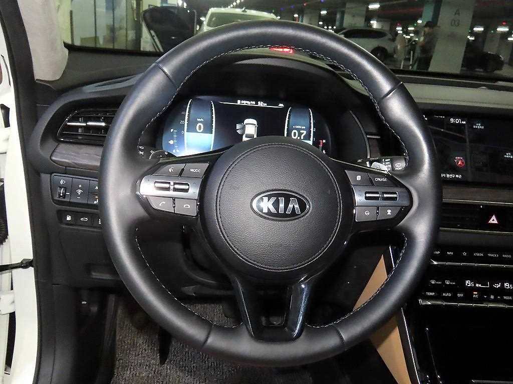 KIA K7 - Vista 8