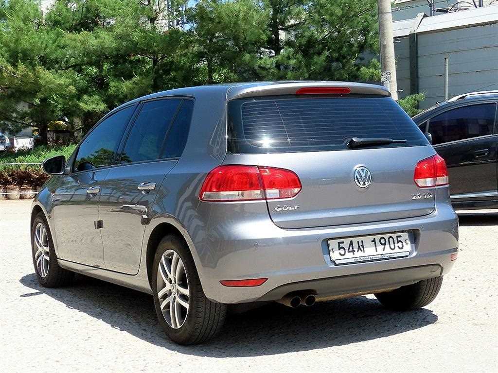 Volkswagen Golf - Vista 3
