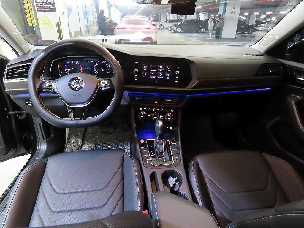 Volkswagen Jetta - Vista 10
