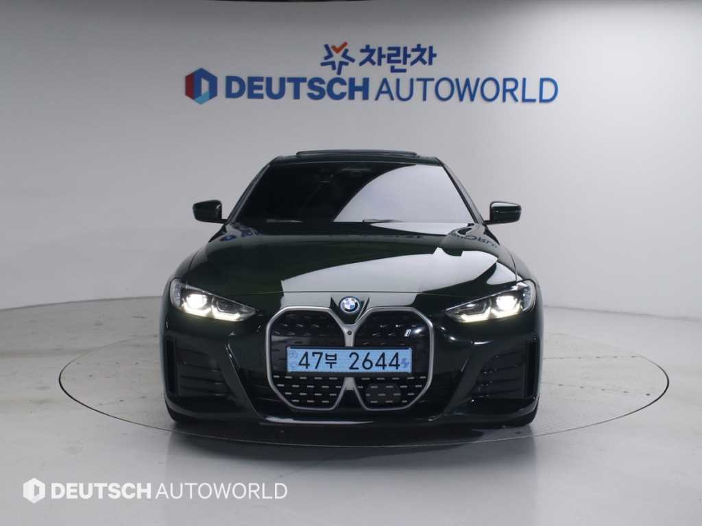 BMW i4 - Vista 3