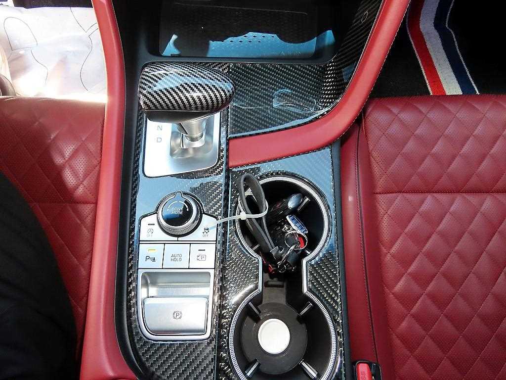 Genesis G70 - Vista 11