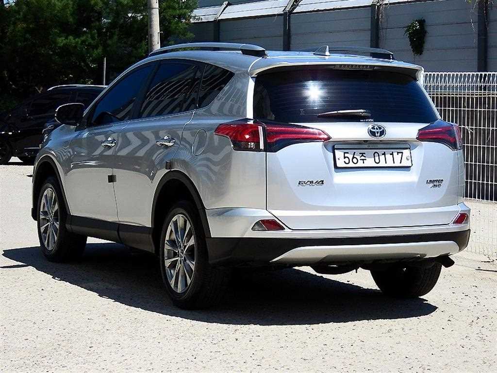 Toyota RAV4 - Vista 3