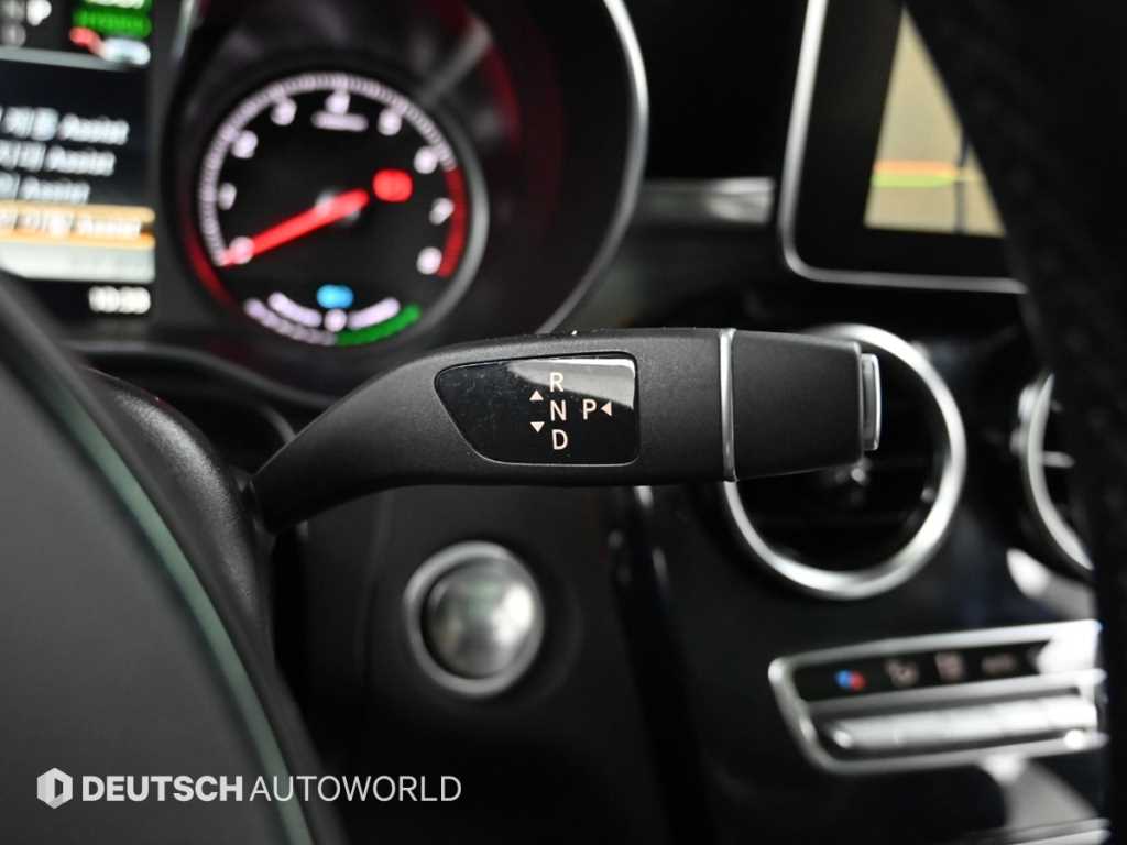 Mercedes Benz GLC Class - Vista 9