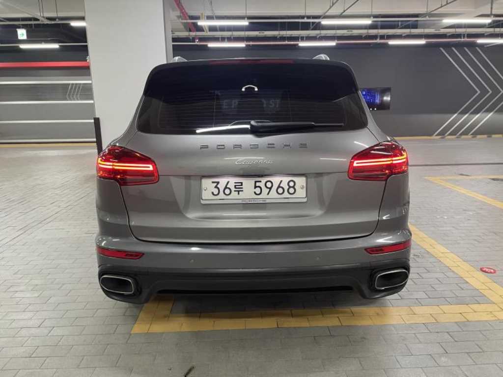 Porsche Cayenne - Vista 3