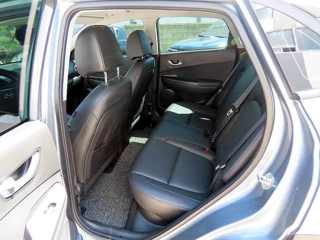 HYUNDAI Kona - Vista 6