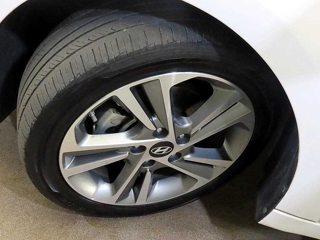 HYUNDAI Avante 2018 Blanco - Importación desde Corea - HF Imports Iquique - Foto 19