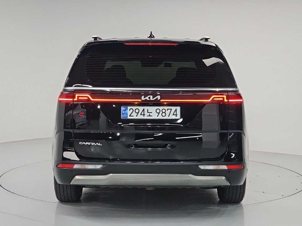 KIA Carnival - Vista 3