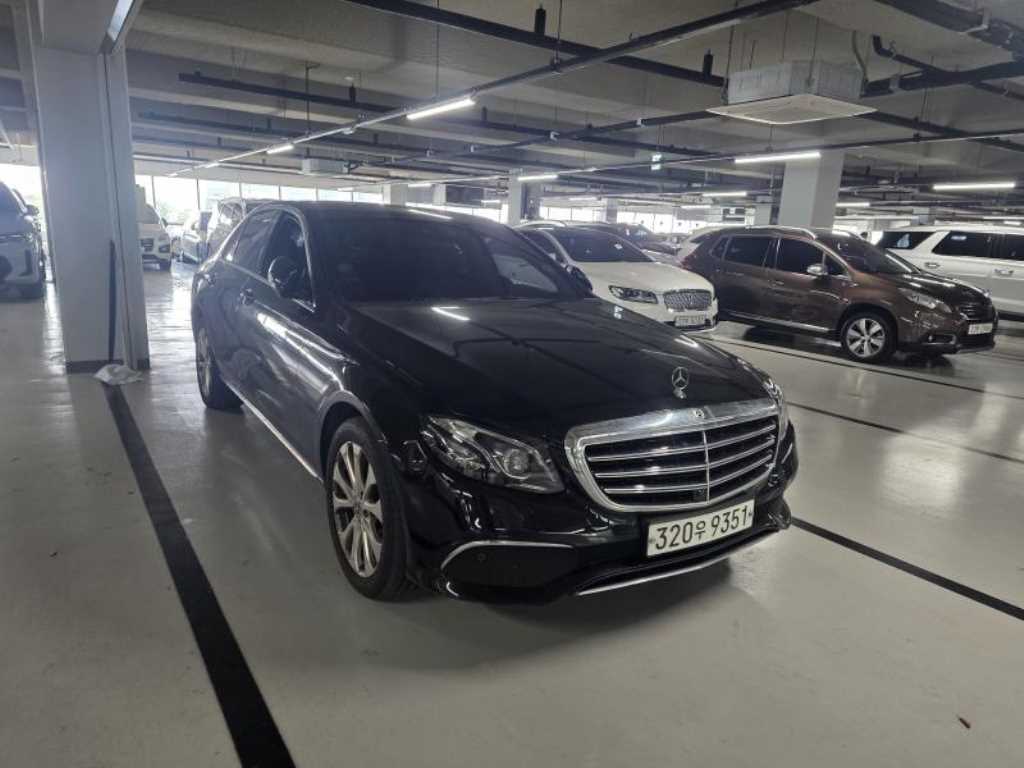 Mercedes Benz E class 2019 - Importación desde Corea - HF Imports Iquique - Foto 1