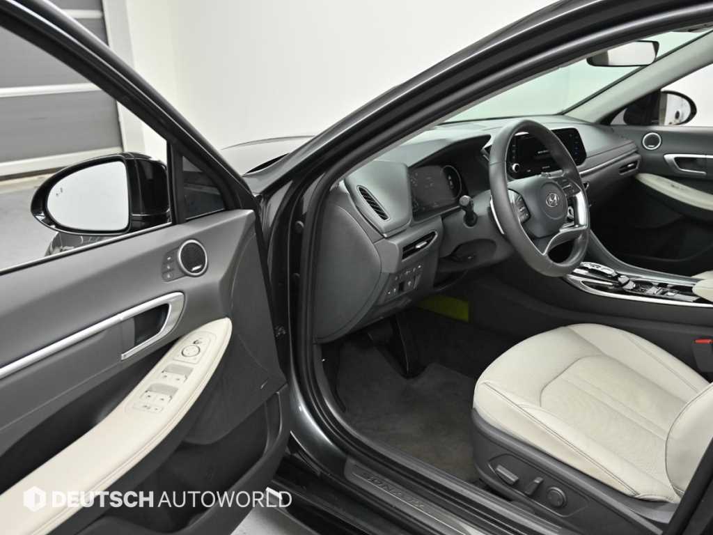 HYUNDAI Sonata - Vista 11