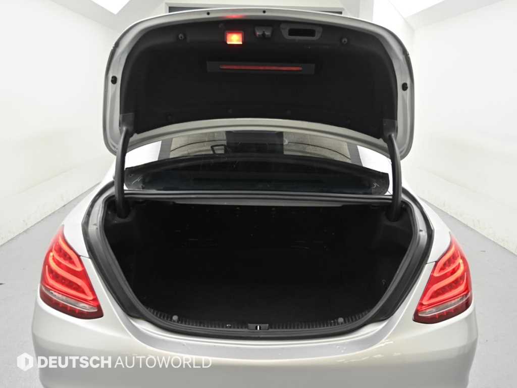 Mercedes Benz C Class 2016 Gris - Importación desde Corea - HF Imports Iquique - Foto 19