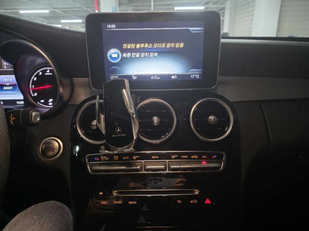 Mercedes Benz C Class - Vista 9