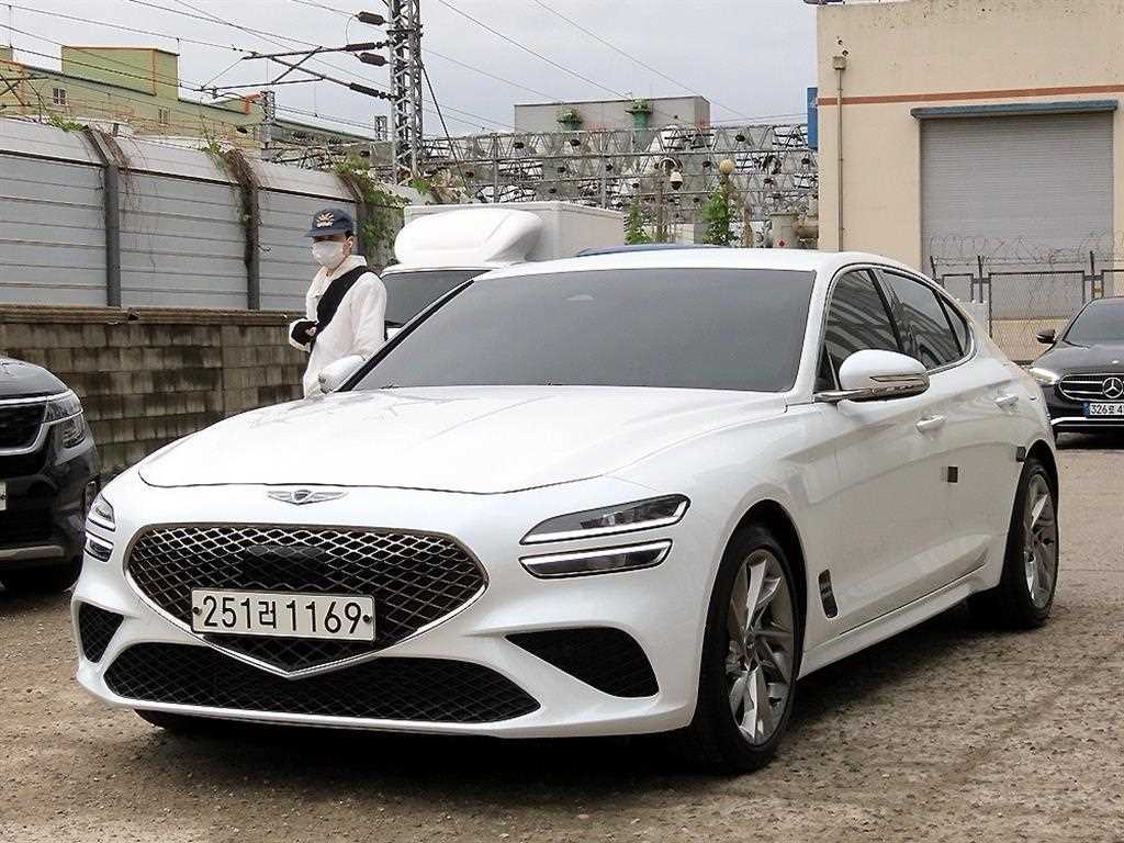 Genesis G70 - Vista 2