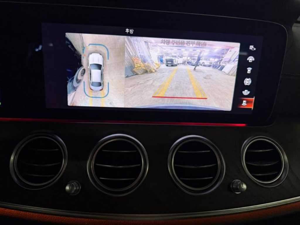 Mercedes Benz E class - Vista 11