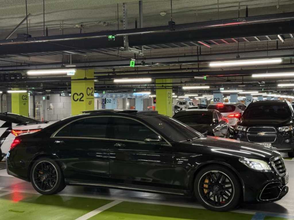 Mercedes Benz S Class - Vista 3