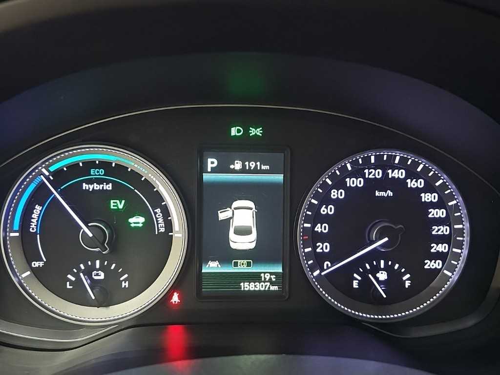 HYUNDAI Grandeur - Vista 6