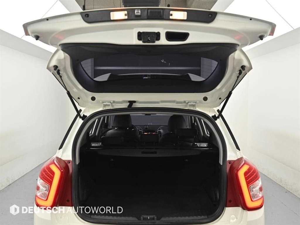Ssangyong Tivoli 2018 Blanco - Importación desde Corea - HF Imports Iquique - Foto 19